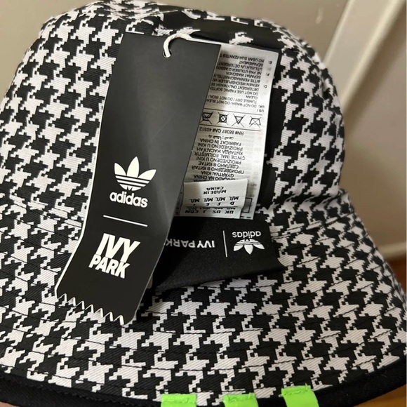 IVY PARK REVERSIBLE BUCKET HAT (WILD PINE/SOLID GREY/BLACK/SOLAR GREEN main image 11